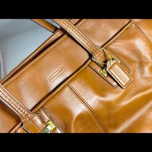 Coach medium size genuine leather bag